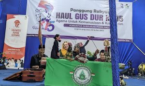Oplus_0